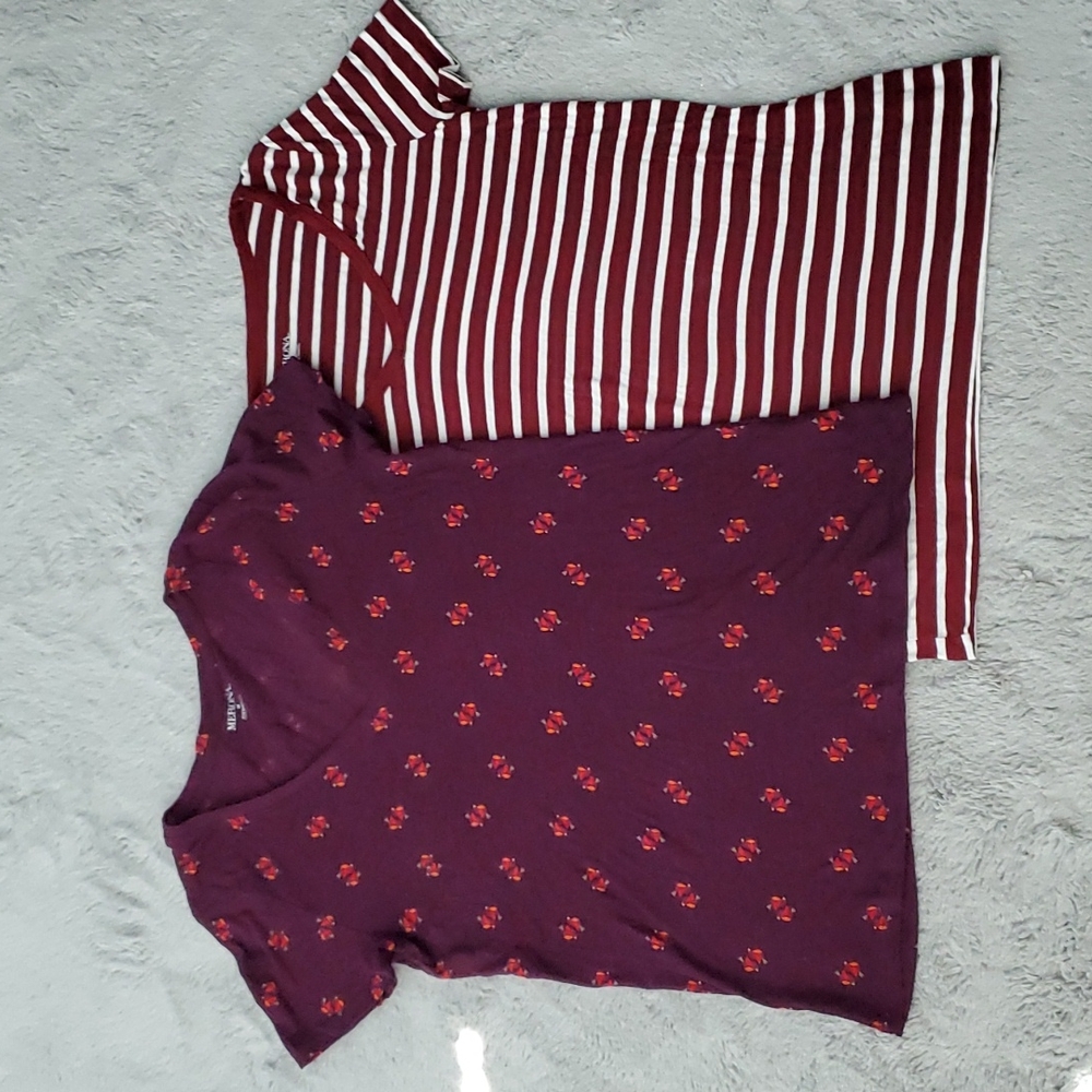 Merona V-neck Short Sleeve Tee Shirts Lot of 2 Size M.